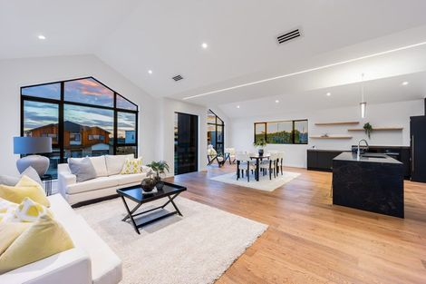Photo of property in 187 Te Oneroa Way, Long Bay, Auckland, 0630
