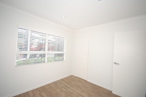 Photo of property in 36 Lendenfeld Drive, Papatoetoe, Auckland, 2025