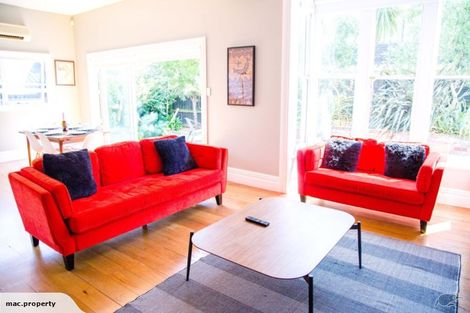 Photo of property in 913 Colombo Street, Christchurch Central, Christchurch, 8013