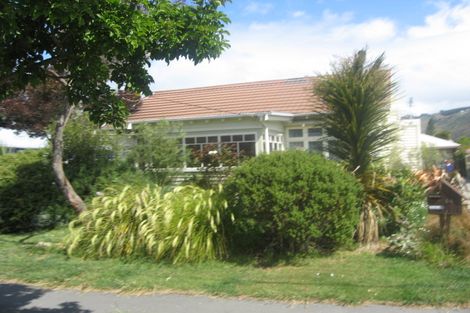 Photo of property in 66 Martin Avenue, Beckenham, Christchurch, 8023