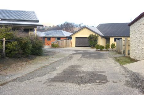 Photo of property in 13 Shanahan Lane, Arrowtown, 9302