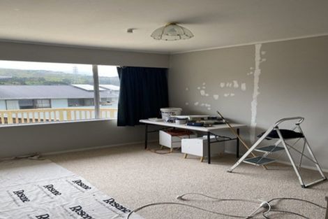 Photo of property in 110 Taylor Terrace, Tawa, Wellington, 5028