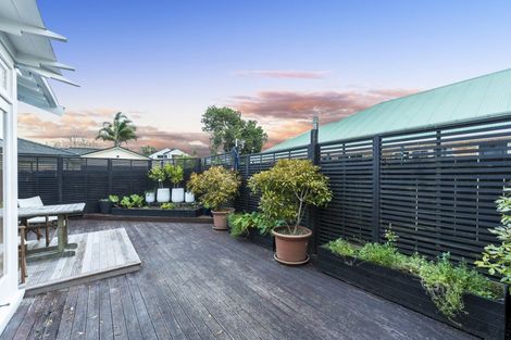 Photo of property in 13 Elcoat Avenue, Henderson, Auckland, 0612