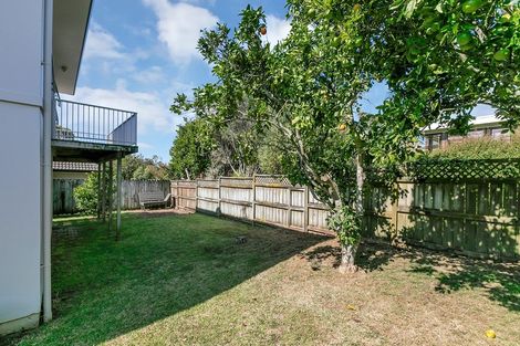 Photo of property in 11 Hassan Drive, Massey, Auckland, 0614