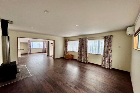 Photo of property in 2/20 Coroglen Avenue, Birkenhead, Auckland, 0626