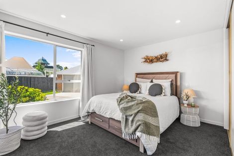 Photo of property in 6 Larkhill Place, Russley, Christchurch, 8042