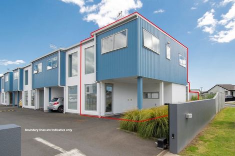 Photo of property in 1/31 Reynolds Place, Papamoa Beach, Papamoa, 3118