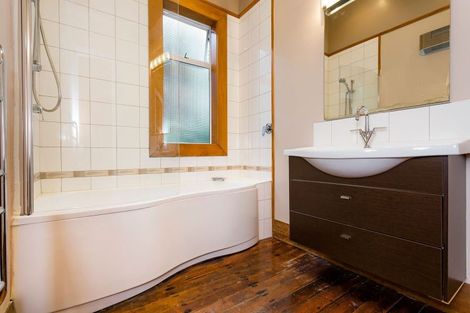 Photo of property in 30 Coughtrey Street, Saint Clair, Dunedin, 9012