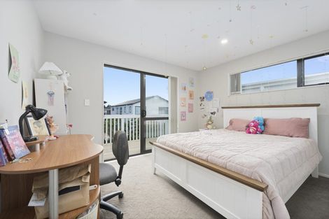 Photo of property in 46 Myland Drive, Hobsonville, Auckland, 0616