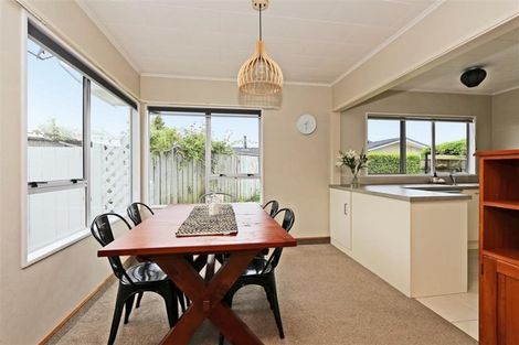 Photo of property in 3 D'arcy Place, Taradale, Napier, 4112