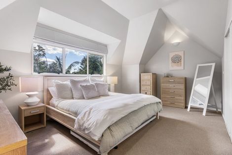 Photo of property in 2/13 Eversleigh Road, Belmont, Auckland, 0622