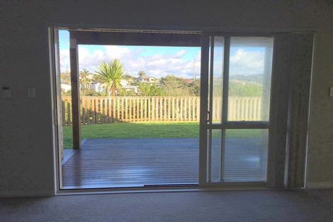 Photo of property in 76 Laurel Oak Drive, Schnapper Rock, Auckland, 0632