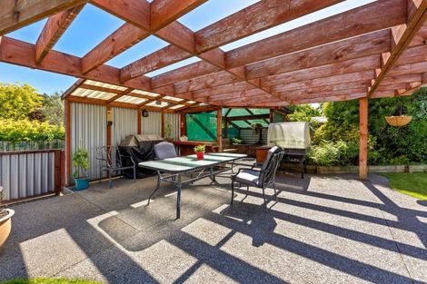 Photo of property in 10 Carlow Grove, Birchville, Upper Hutt, 5018