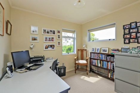 Photo of property in 34 Kent Terrace, Taradale, Napier, 4112