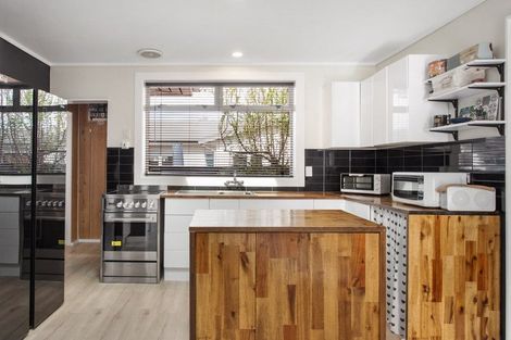 Photo of property in 25 Meadow Street, Papanui, Christchurch, 8052