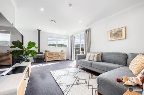 Photo of property in 7 Timaru Grove, Kelson, Lower Hutt, 5010