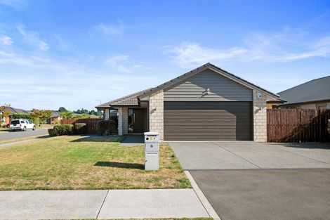Photo of property in 76 Ledbury Drive, Rolleston, 7615