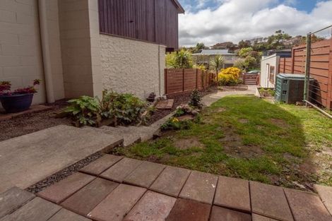 Photo of property in 97a Churton Drive, Churton Park, Wellington, 6037