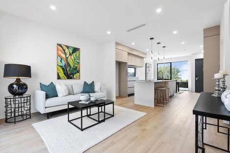 Photo of property in 12d Rewi Street, Torbay, Auckland, 0630