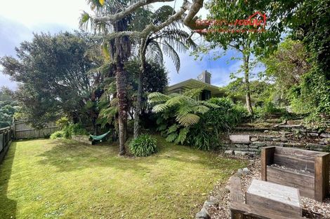 Photo of property in 15 Beaumont Crescent, Frankleigh Park, New Plymouth, 4310
