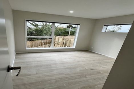 Photo of property in 28b Halberg Street, Glenfield, Auckland, 0629