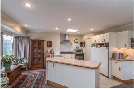 Photo of property in 278 Manly Street, Paraparaumu Beach, Paraparaumu, 5032
