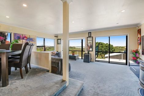 Photo of property in 1/63 College Road, Northcote, Auckland, 0627