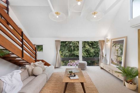 Photo of property in 49 Great North Road, Saint Johns Hill, Whanganui, 4501
