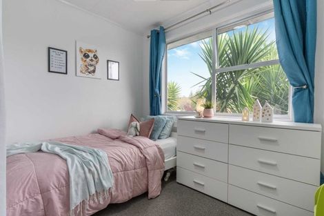 Photo of property in 62 Hellyers Street, Birkdale, Auckland, 0626