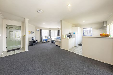 Photo of property in 47c Browns Road, Manurewa, Auckland, 2102