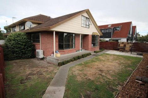 Photo of property in 2/5 Highgate Avenue, Merivale, Christchurch, 8014