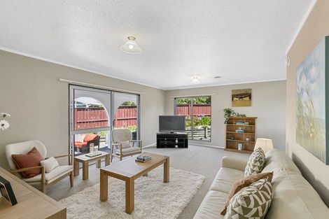 Photo of property in 11 Mallard Grove, Churton Park, Wellington, 6037