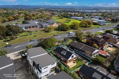 Photo of property in 1/4227 Great North Road, Glendene, Auckland, 0602