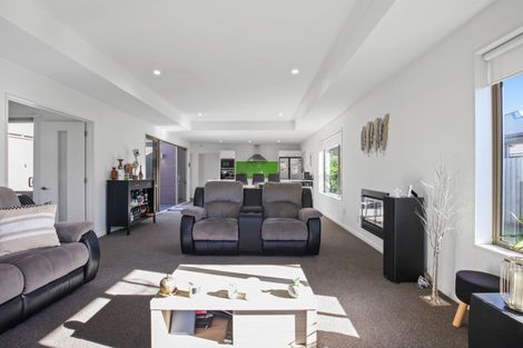 Photo of property in 17 Conie Glen Lane, Broomfield, Christchurch, 8042