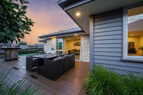 Photo of property in 5 Vittoria Lane, Pegasus, 7612