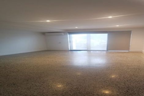 Photo of property in 214 Hobsonville Point Road, Hobsonville, Auckland, 0616