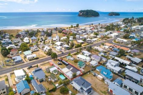Photo of property in 217 Ocean Road, Whangamata, 3620