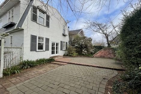 Photo of property in 30a Saint Albans Street, Bradford, Dunedin, 9011