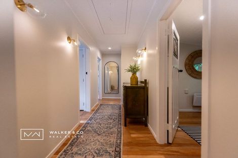 Photo of property in 4 Elmslie Road, Pinehaven, Upper Hutt, 5019