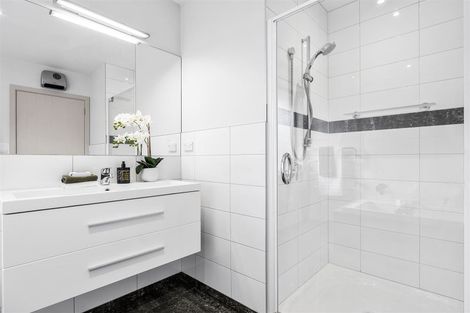 Photo of property in 218a Riverlaw Terrace, Saint Martins, Christchurch, 8022