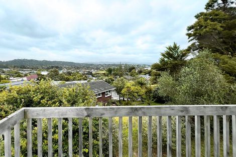 Photo of property in 17a Scotstoun Place, Glen Eden, Auckland, 0602