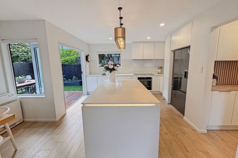 Photo of property in 120 Springfield Road, St Albans, Christchurch, 8014