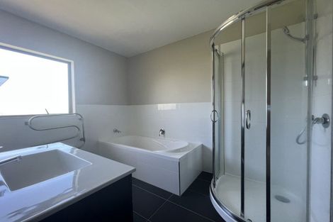 Photo of property in 45 Riverglade Parkway, Te Atatu South, Auckland, 0610
