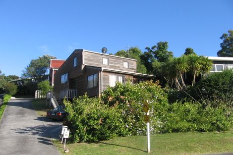 Photo of property in 2/100 Mountbatten Avenue, Hillcrest, Auckland, 0627