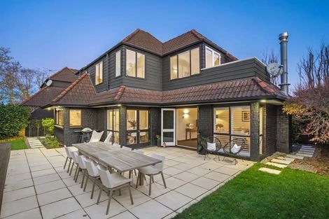 Photo of property in 27 Riverstone Road, Te Atatu Peninsula, Auckland, 0610