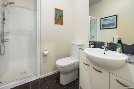 Photo of property in 4 Jelas Road, Red Beach, 0932
