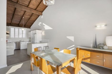 Photo of property in 49b Shanaway Rise, Hillcrest, Auckland, 0627