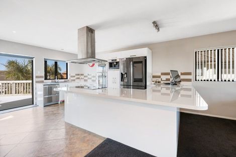 Photo of property in 105 Alec Craig Way, Gulf Harbour, Whangaparaoa, 0930