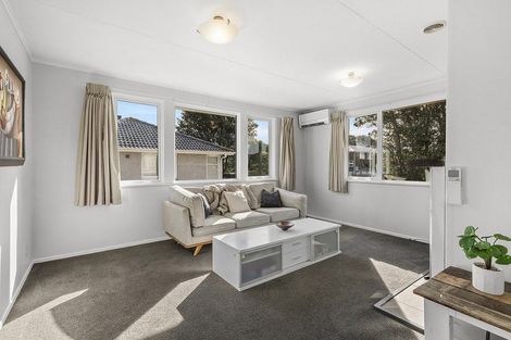 Photo of property in 35 Beauzami Crescent, Ascot Park, Porirua, 5024