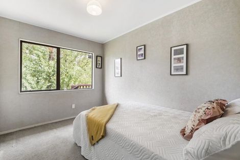 Photo of property in 2/18 Altair Place, Windsor Park, Auckland, 0632